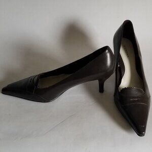 Women's Merona Dark Brown Leather Loafer Style Pumps Sz7 Pointed Toe Kitten Heel